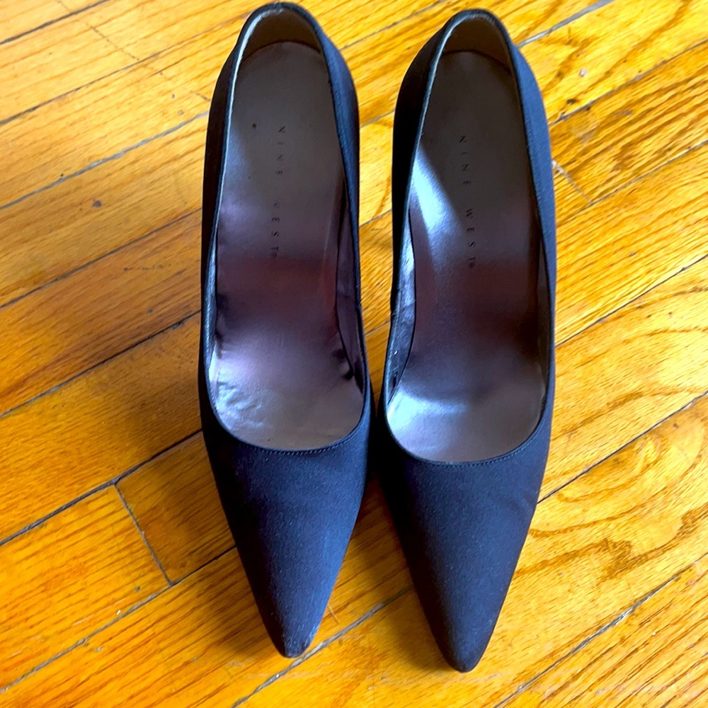 Shoes - Picture 2 of 4